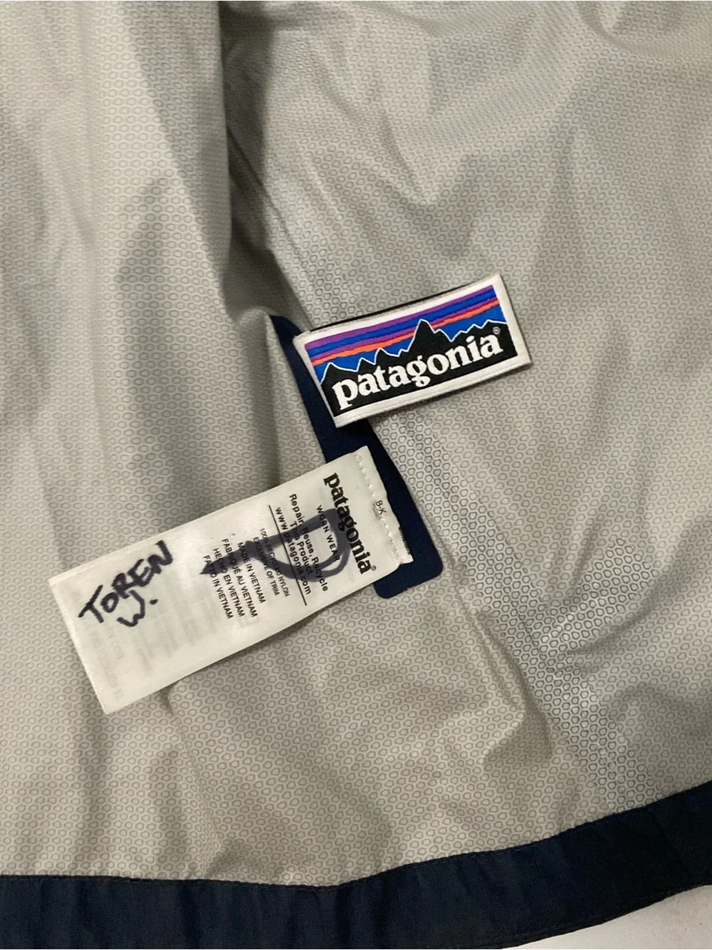 Patagonia Torrentshell Rain Jacket  Hooded Kids Infant XS 5-6 Black